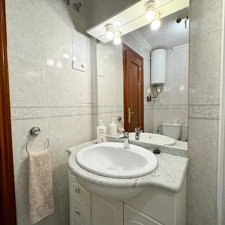 Quiet And Apartment Malaga