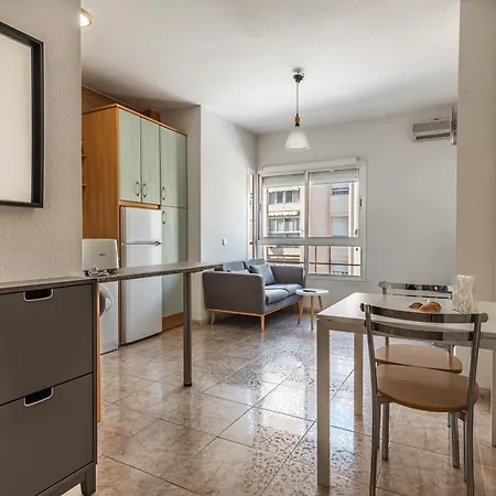 Quiet And Apartment Malaga